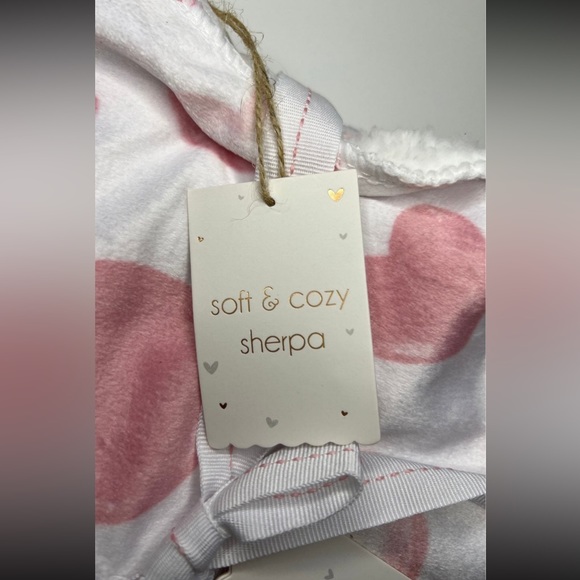 Sweet Love Baby sherpa Blanket Pink & White. Great for Baby Shower. With Heart - Picture 9 of 10